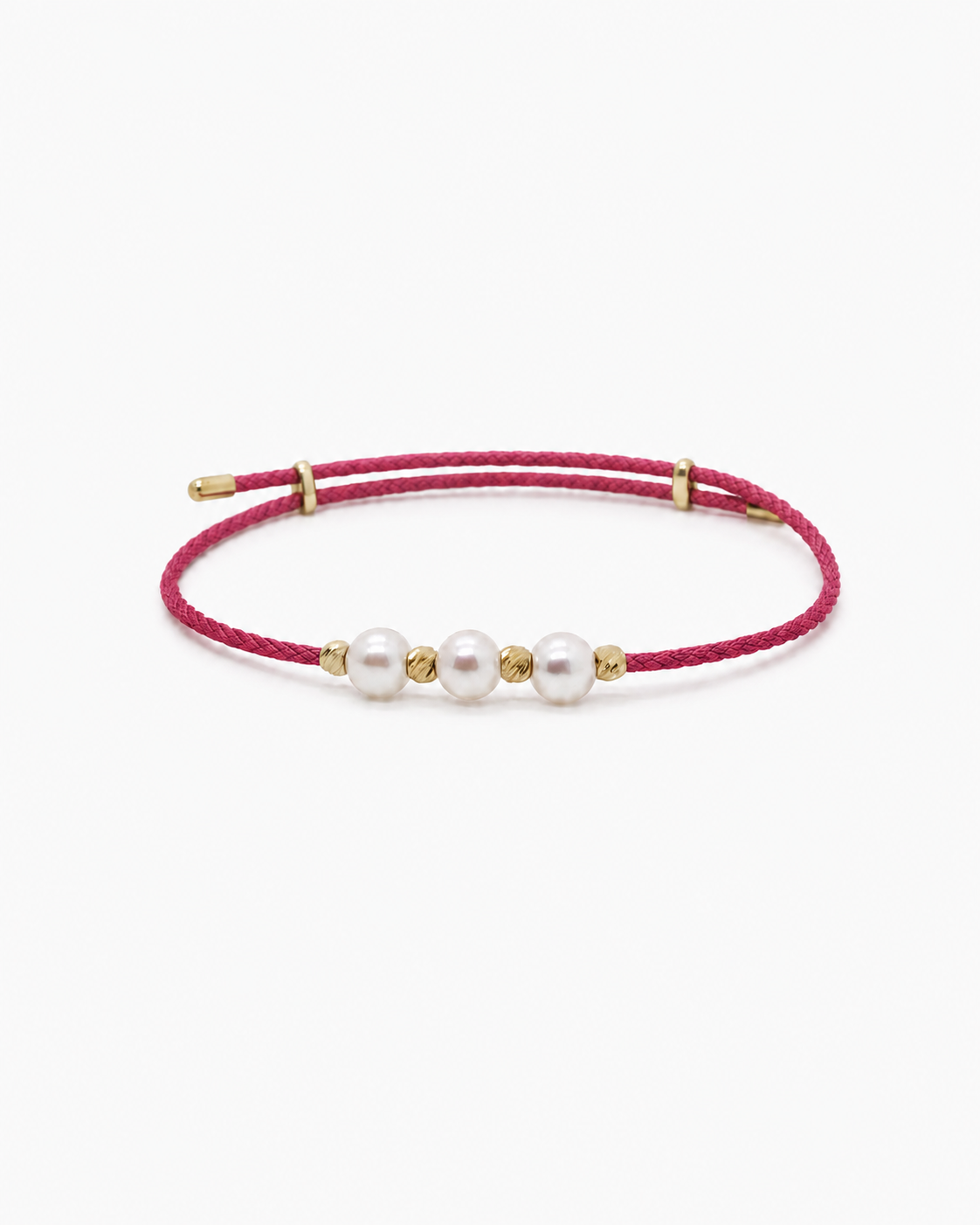 Burgundy bracelet with pearls and gold accents on a white background #Color_Burgundy